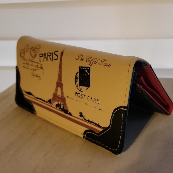 Paris Eiffel Tower Wallet - Picture 2 of 7